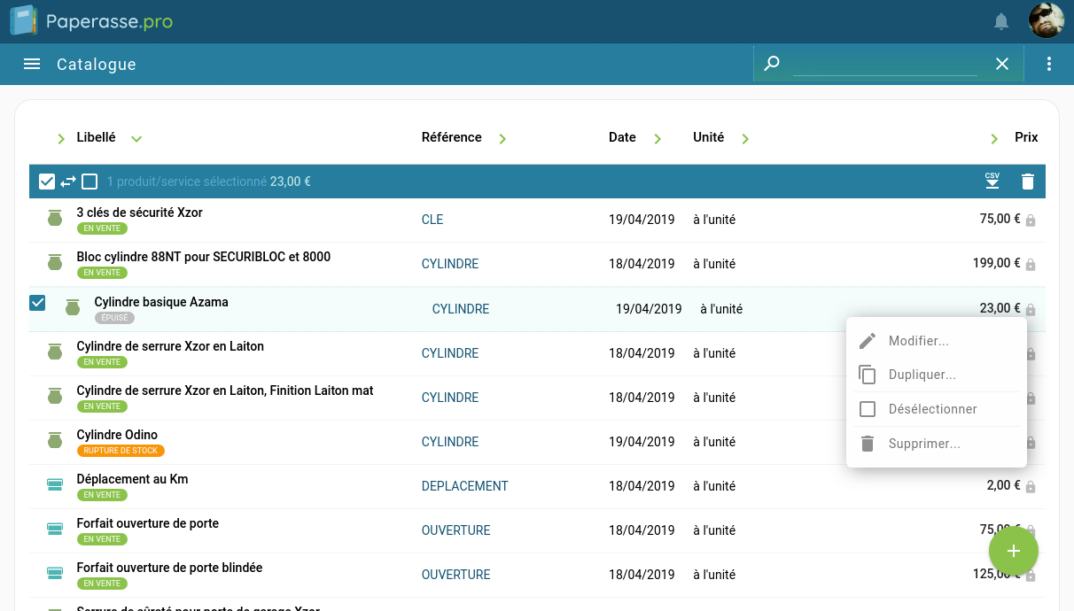 Capture d'écran Ordinateur portable : Catalogue des produits et services du micro-entrepreneur avec sélection pour effectuer des opérations groupées comme le téléchargement au format CSV