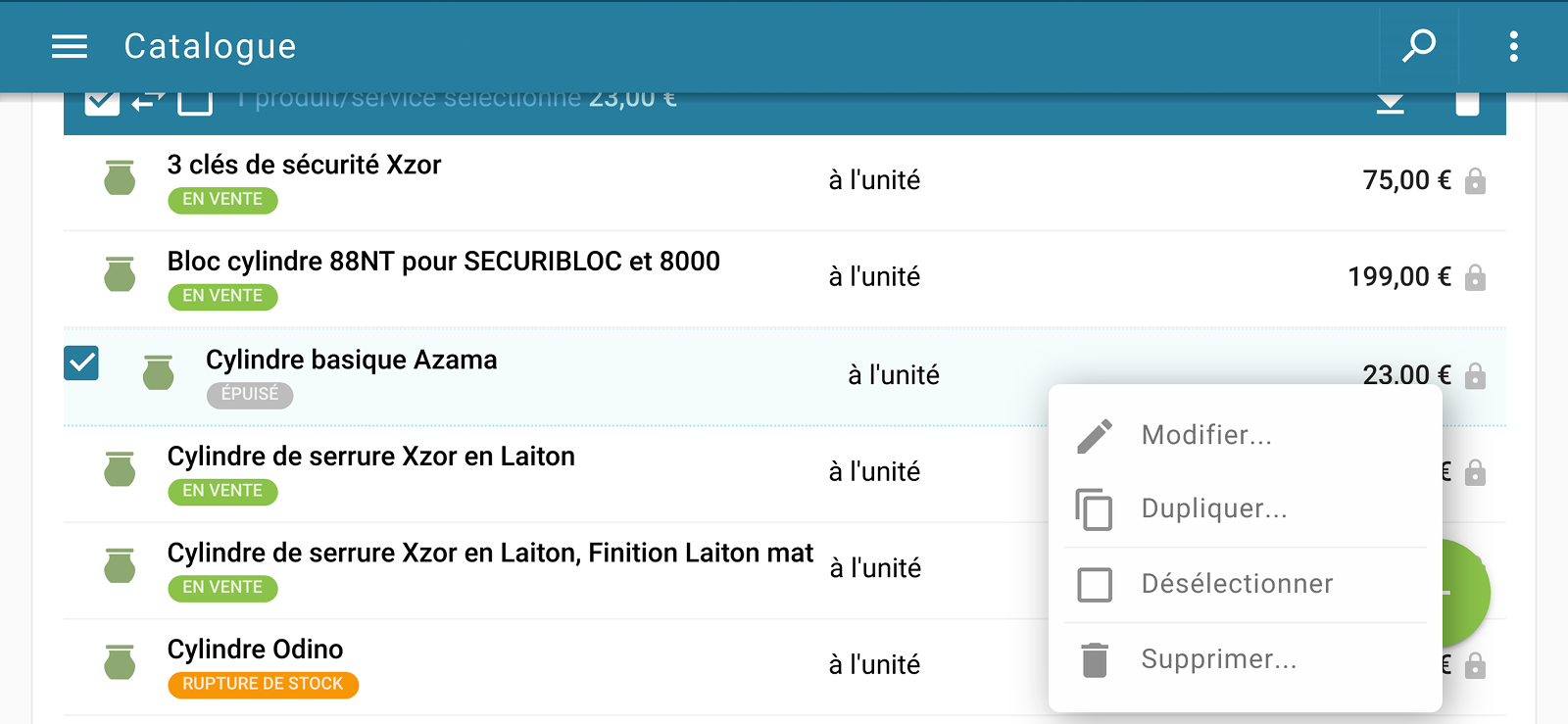Capture d'écran Smartphone : Catalogue des produits et services du micro-entrepreneur avec sélection pour effectuer des opérations groupées comme le téléchargement au format CSV